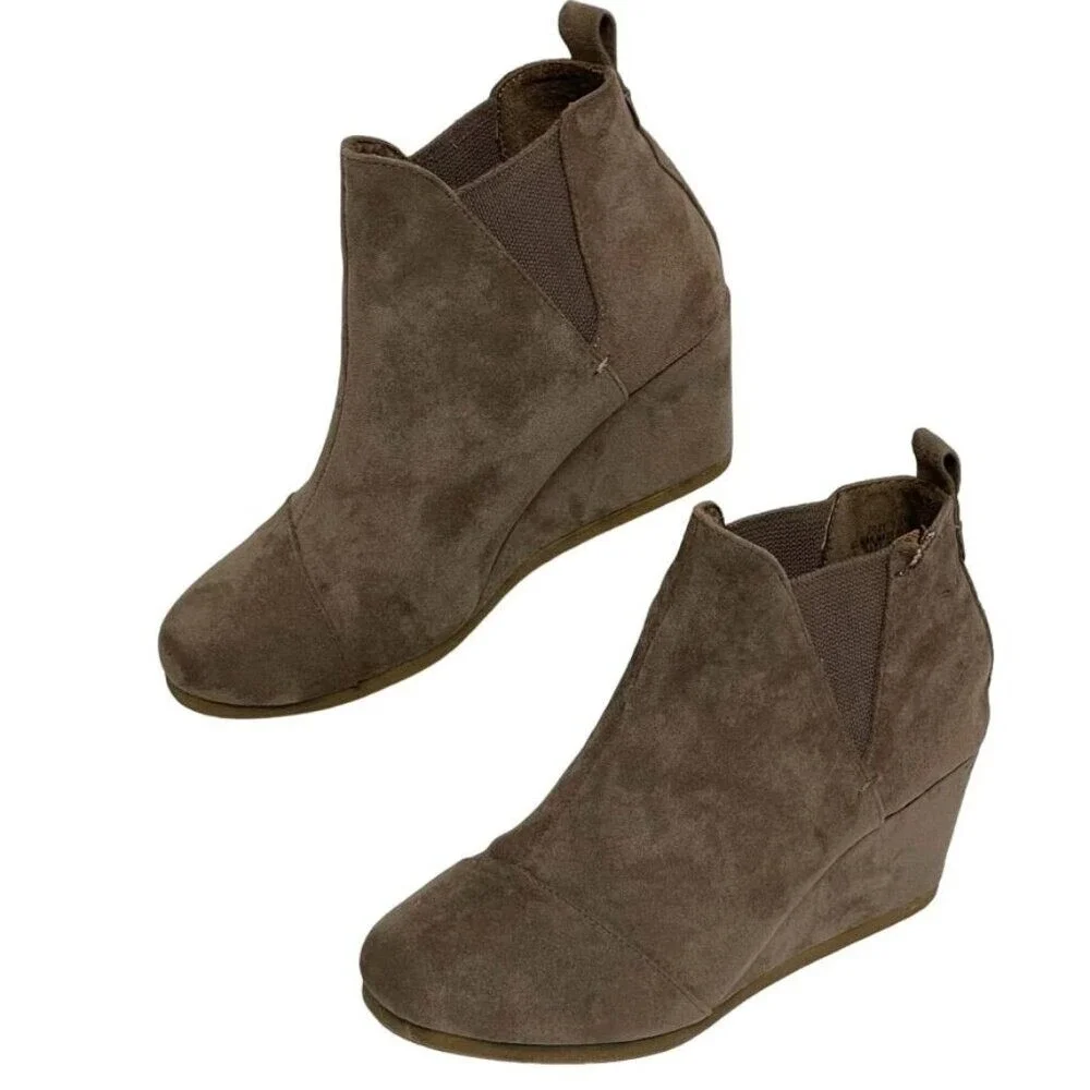 Dunes Zoey Women 7.5 Taupe Faux Suede‎ Wedge Ankle Booties Boots Round Toe